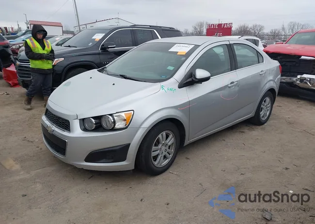 1G1JC5SHXC4177463: 44030461