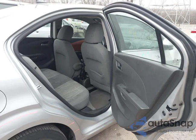 1G1JC5SHXC4177463: 44030461