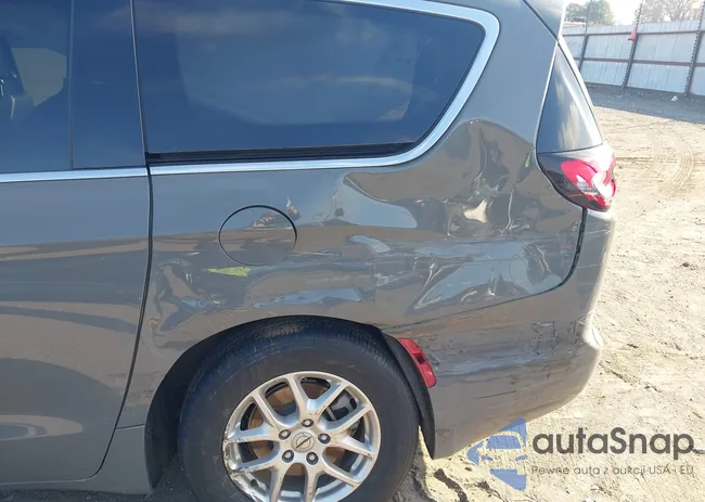 2C4RC1BG8SR554149: 44030613