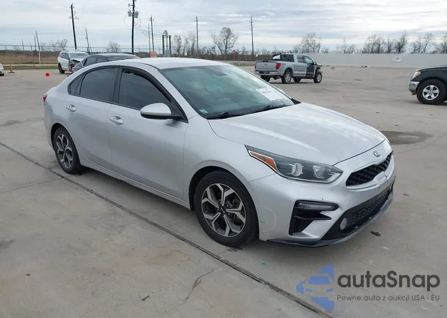 3KPF24AD7KE034041: 44031663