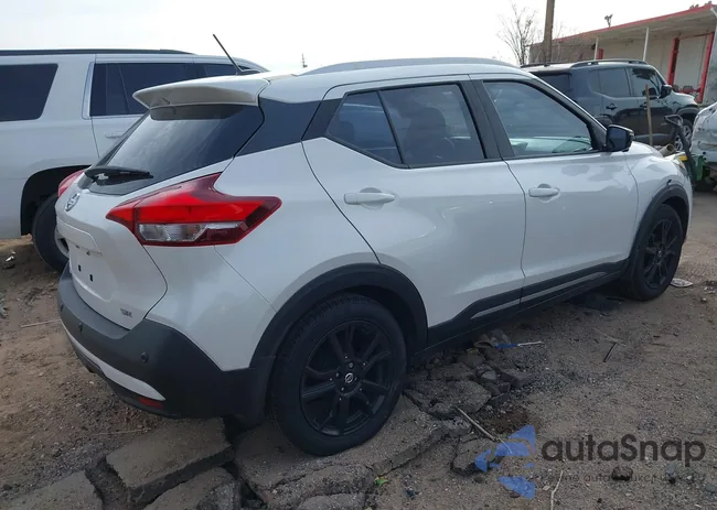 3N1CP5DV2LL569356: 44031810