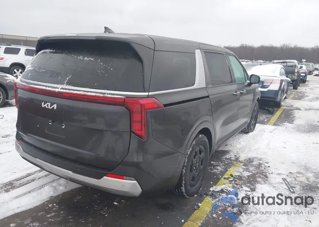 KNDNB5K34S6477728: 44031884