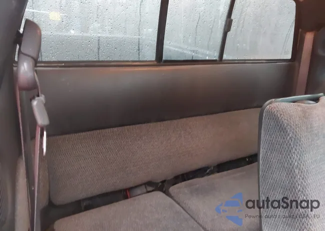 1B7GL22Y6WS671979: 44032061