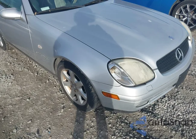 WDBKK47F2XF103205: 44032149