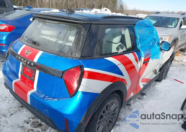 WMW23GD00S2W18443: 44032152