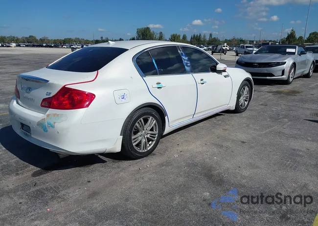 JN1CV6AP5DM718271: 44032172