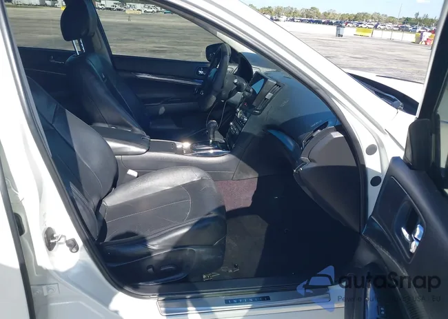 JN1CV6AP5DM718271: 44032172