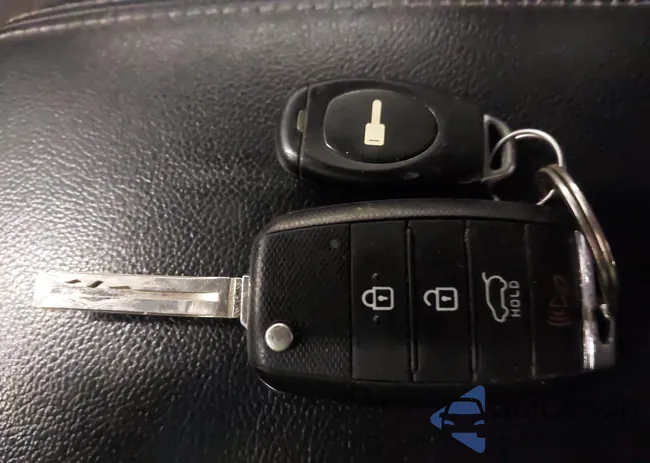 KNDPMCAC3H7035325: 44032201