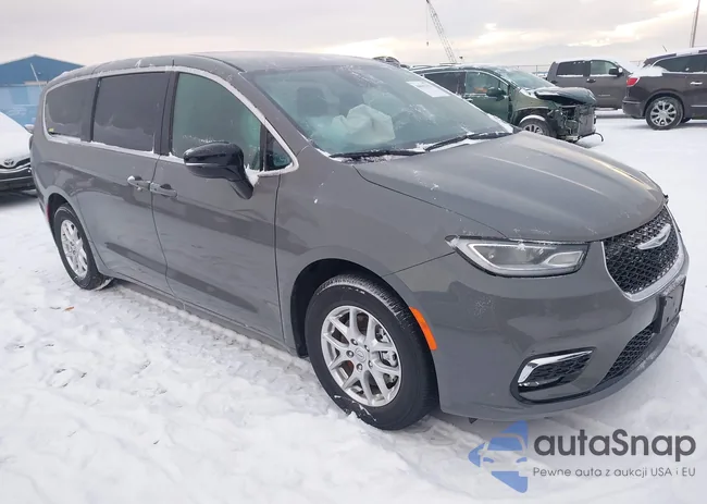 2C4RC1BGXSR571566: 44031351