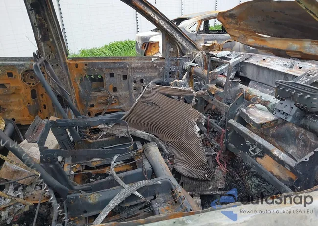 3D7KS28A18G237461: 44031368