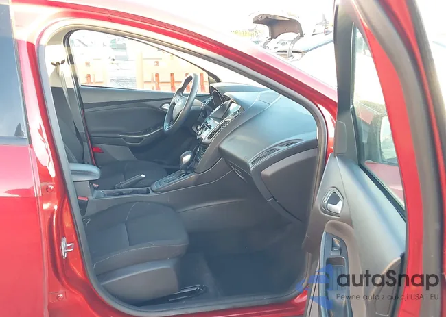 1FADP3H25JL324989: 44031412