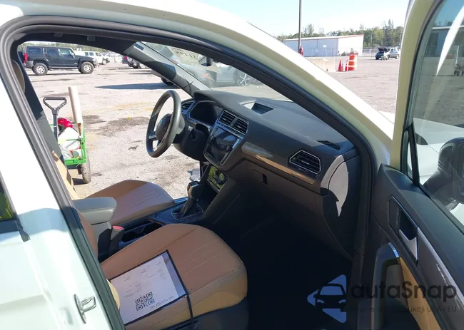 3VVCB7AX6PM098620: 44031495