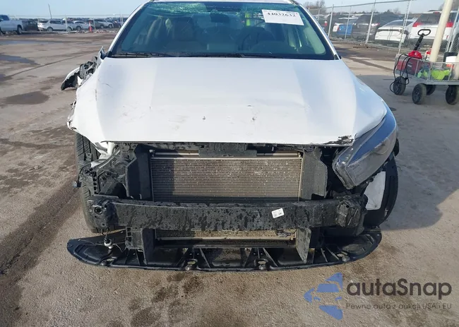 3KPF24AD4PE595434: 44032632