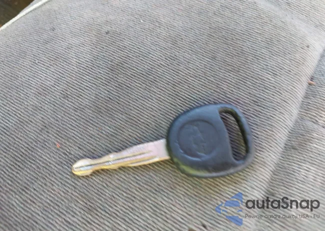 1GCCS19X8X8119598: 44032728