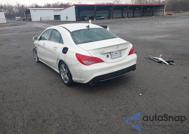 WDDSJ4EB3GN295797: 44032842