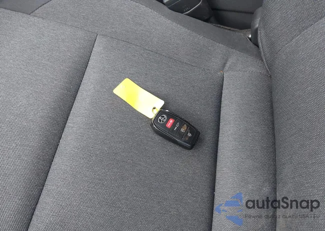 4T1DBADK1TU037533: 44032908