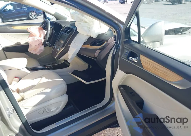 5LMCJ1A94FUJ37630: 44033051