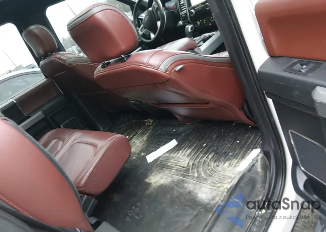 1FTEW1EG2JFA74745: 44033058