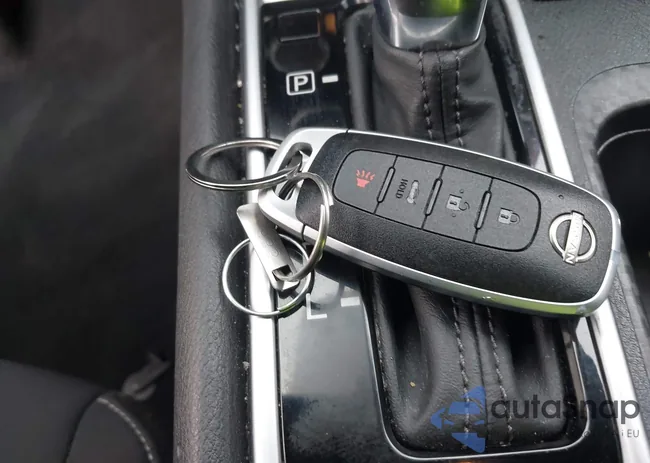 3N1AB8CV2RY221934: 44033093