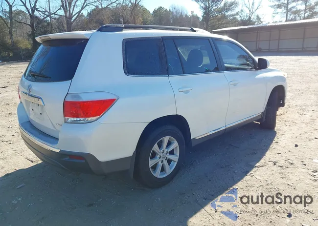 5TDBK3EHXDS183980: 44033140