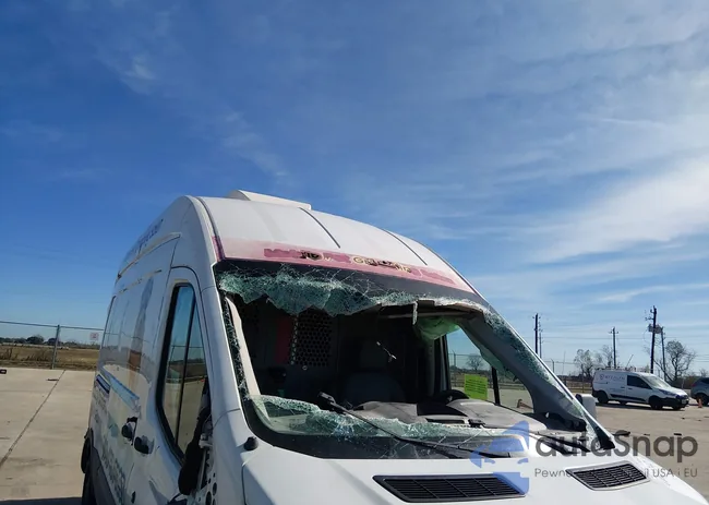 1FTYR2XM2GKA17894: 44032242