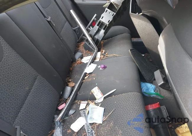 1G2ZG57B194168330: 44032318