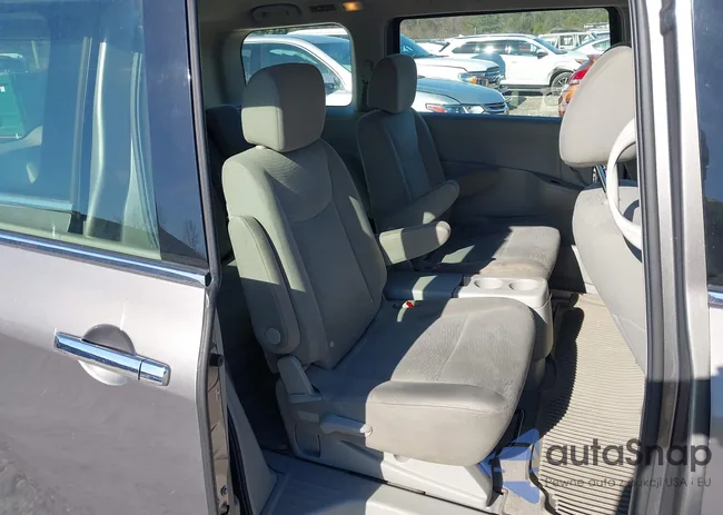 JN8AE2KP8F9129642: 44033713