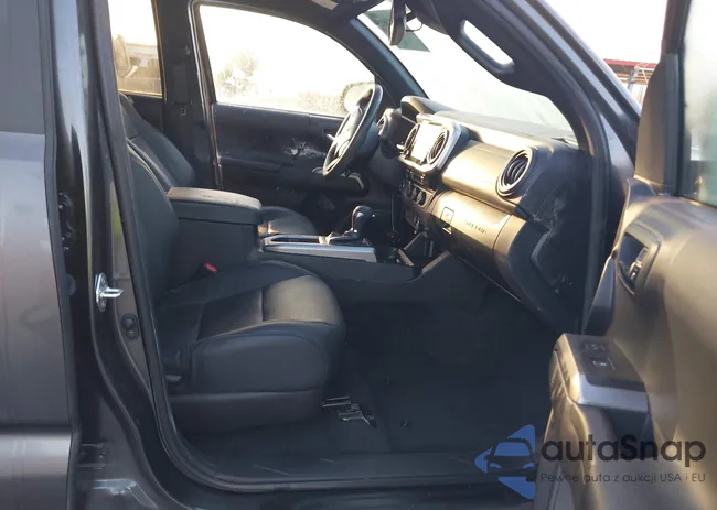 3TMEZ5CN9PM204674: 44033825