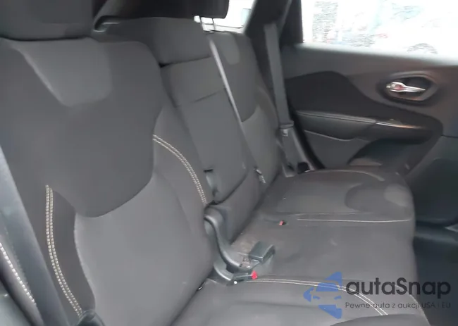 1C4PJMCBXHW537998: 44033888