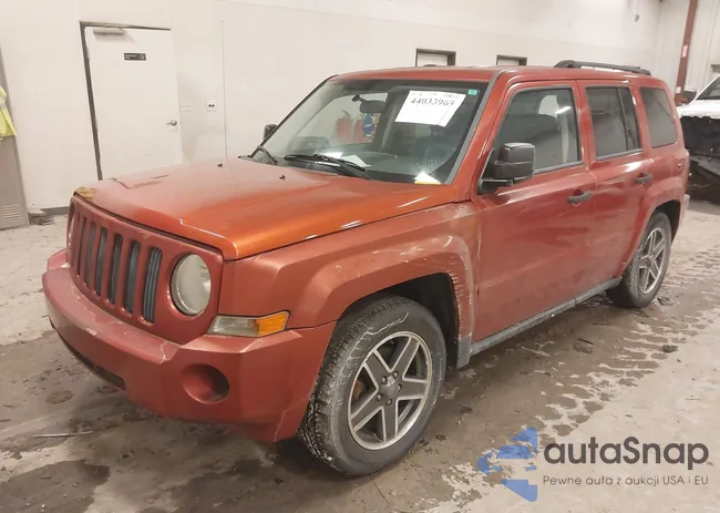 1J8FT28W98D790613: 44033969