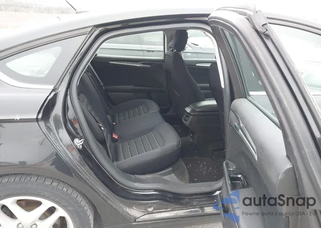 3FA6P0H73FR261516: 44033978