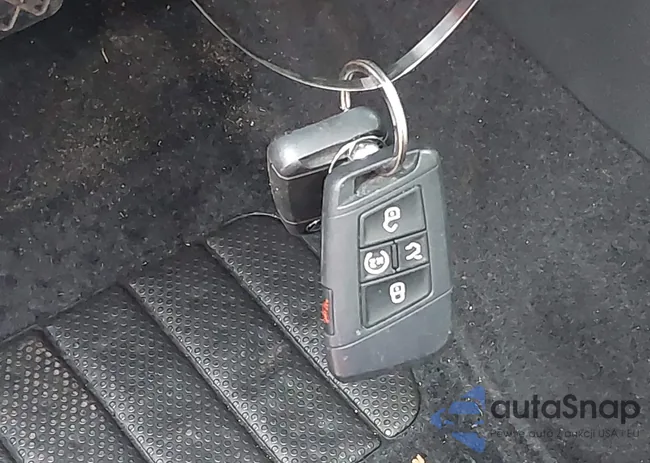 3VV3B7AX8NM059248: 44034037