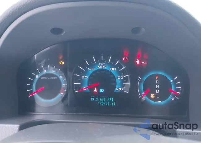 3FAHP0HA7CR234237: 44033298