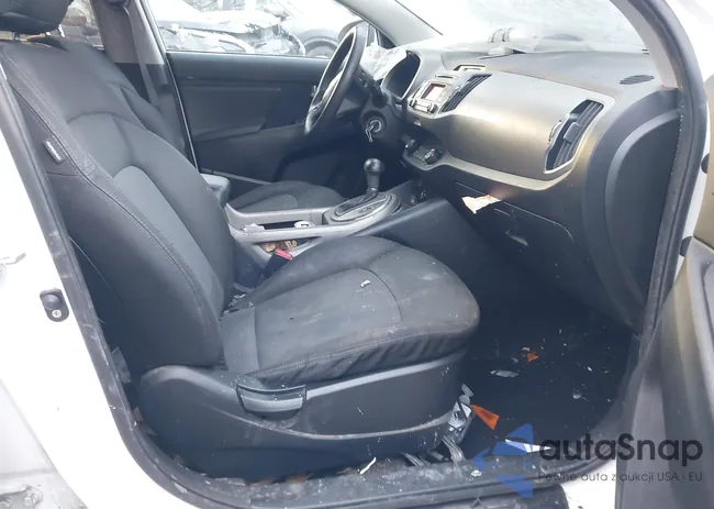 KNDPBCAC8E7633458: 44033494