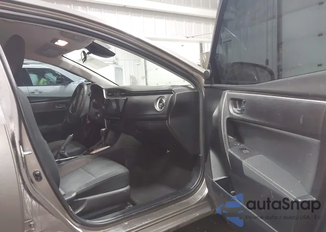 2T1BURHE8JC075828: 44033580