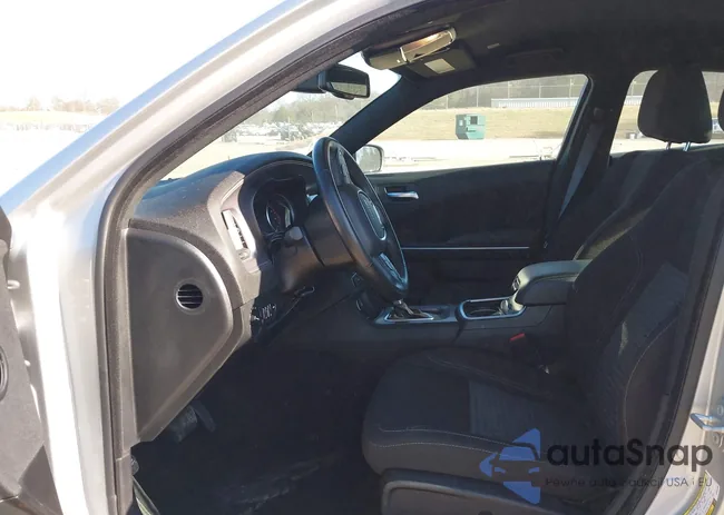 2C3CDXJG6PH555986: 44034799