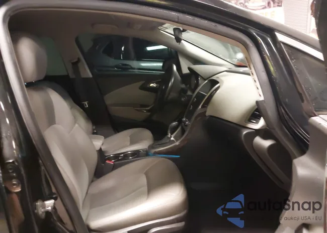 1G4PP5SKXD4138242: 44034844