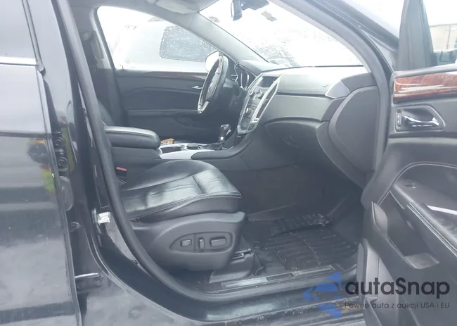 3GYFNAE3XCS512120: 44034845