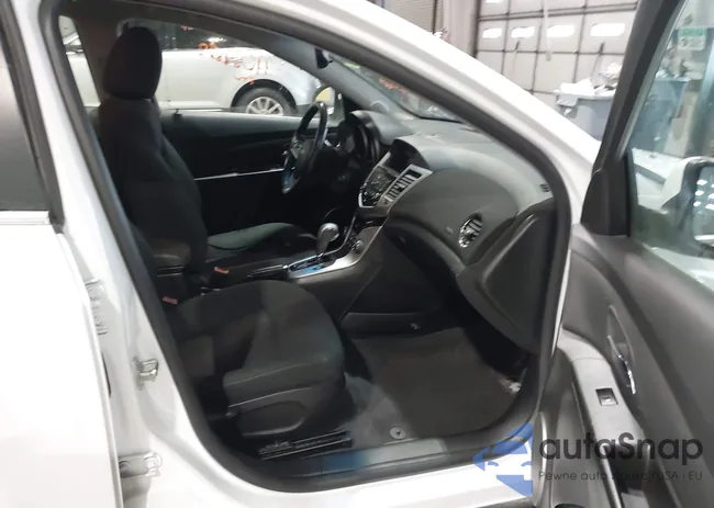 1G1PJ5SC9C7138589: 44034862