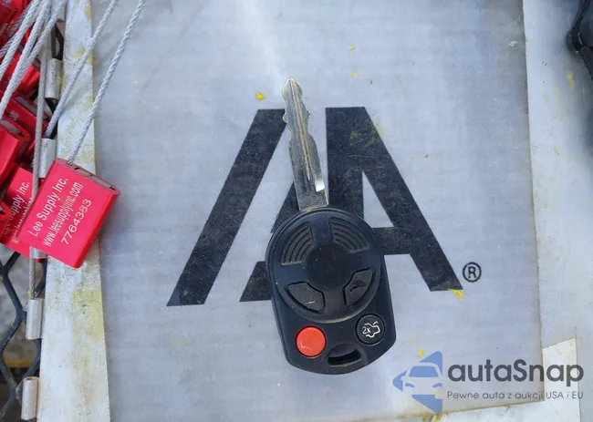 3LNHM26T08R613974: 44034296