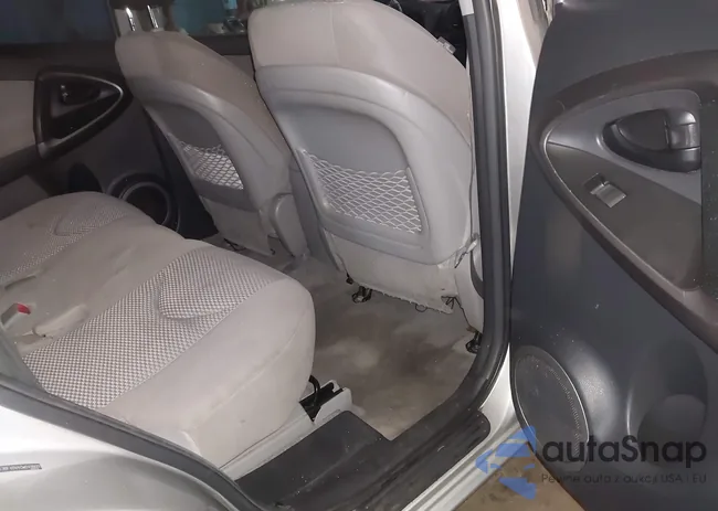 2T3BF4DV4CW249809: 44034580