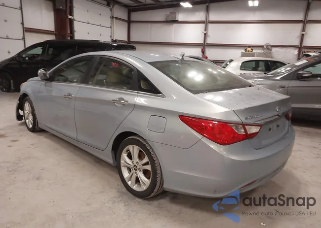 5NPEC4AC4BH135985: 44035838