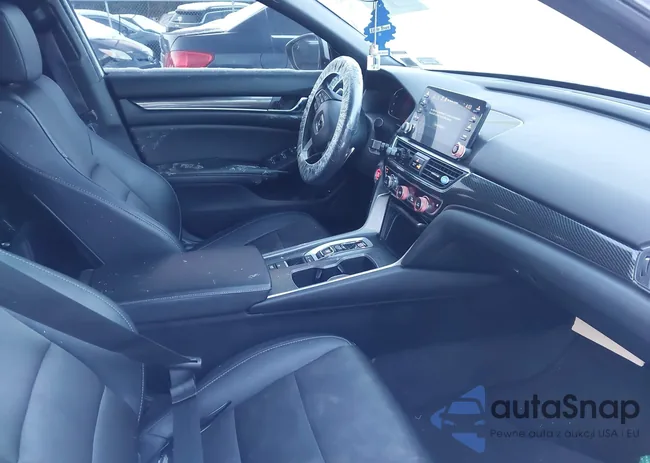 1HGCV2F35KA018049: 44036151