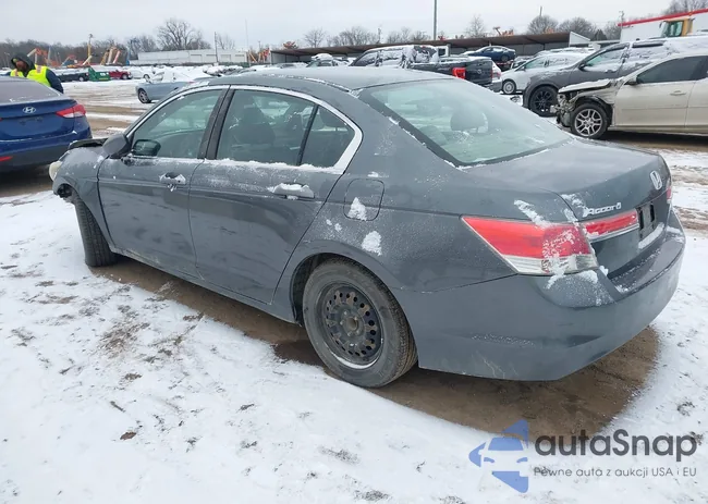 1HGCP2F37CA071587: 44035553