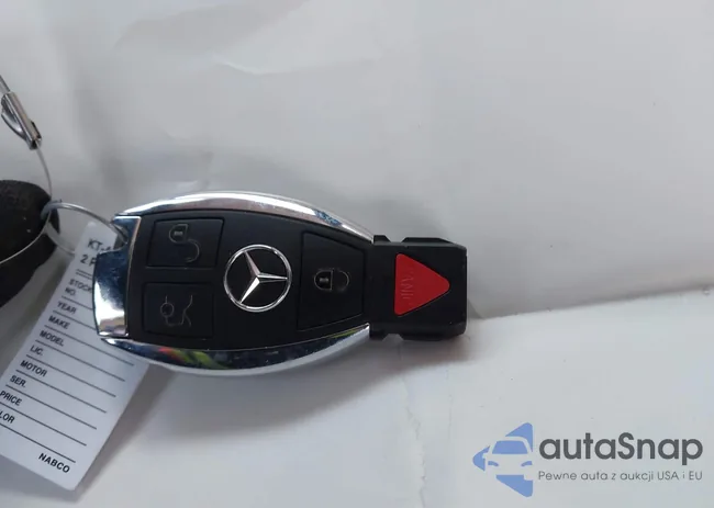 WDCTG4GB1FJ120880: 44035620