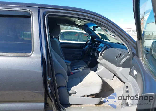 3TMJU4GN8BM119335: 44036643