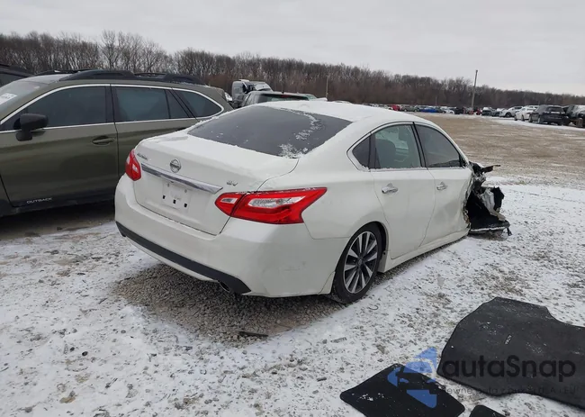 1N4AL3AP0HC175213: 44036675