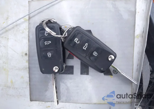 WVGAV7AX4CW538868: 44036775