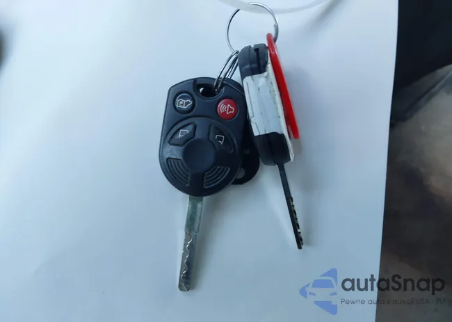 1FTYR1CM7HKA90745: 44037122