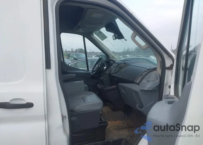 1FTYR1CM7HKA90745: 44037122